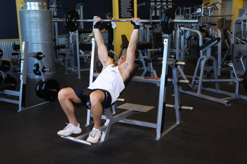 Barbell Incline Shoulder Raise